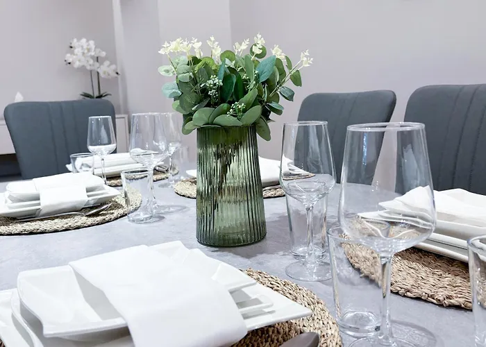 2 Bdr - Magnificence, In Vienna's Center