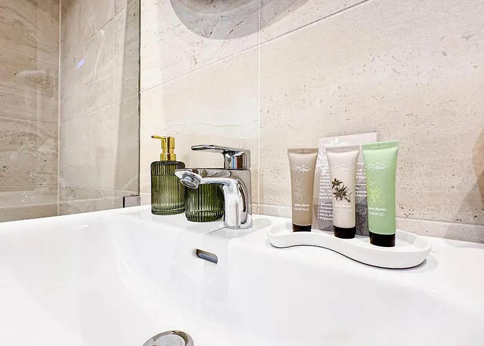 2 Bdr - Magnificence, In Vienna's Center Apartment